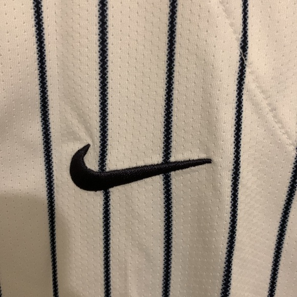 New York Yankees jersey Nike women size Large. New without tags. White stripe - Picture 4 of 7